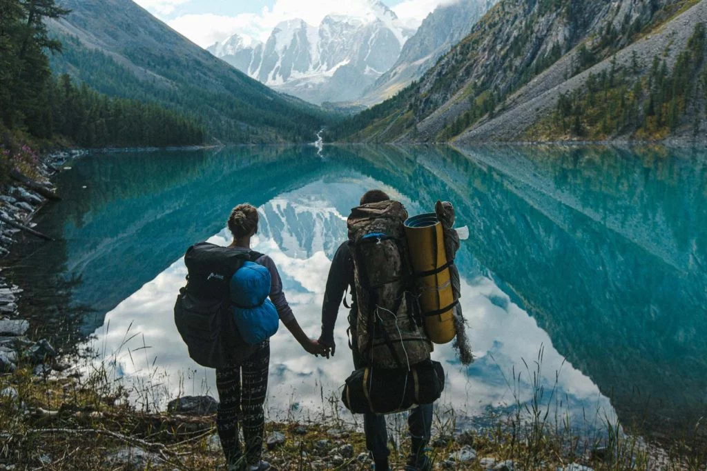 As 10 Melhores Dicas para Economizar em Viagens: Guia Completo