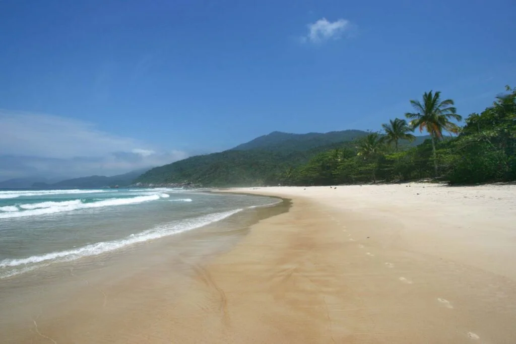 Praia de Lopes Mendes (Ilha Grande, Rio de Janeiro)
Uma das 10 Melhores Praias para Curtir o verão.