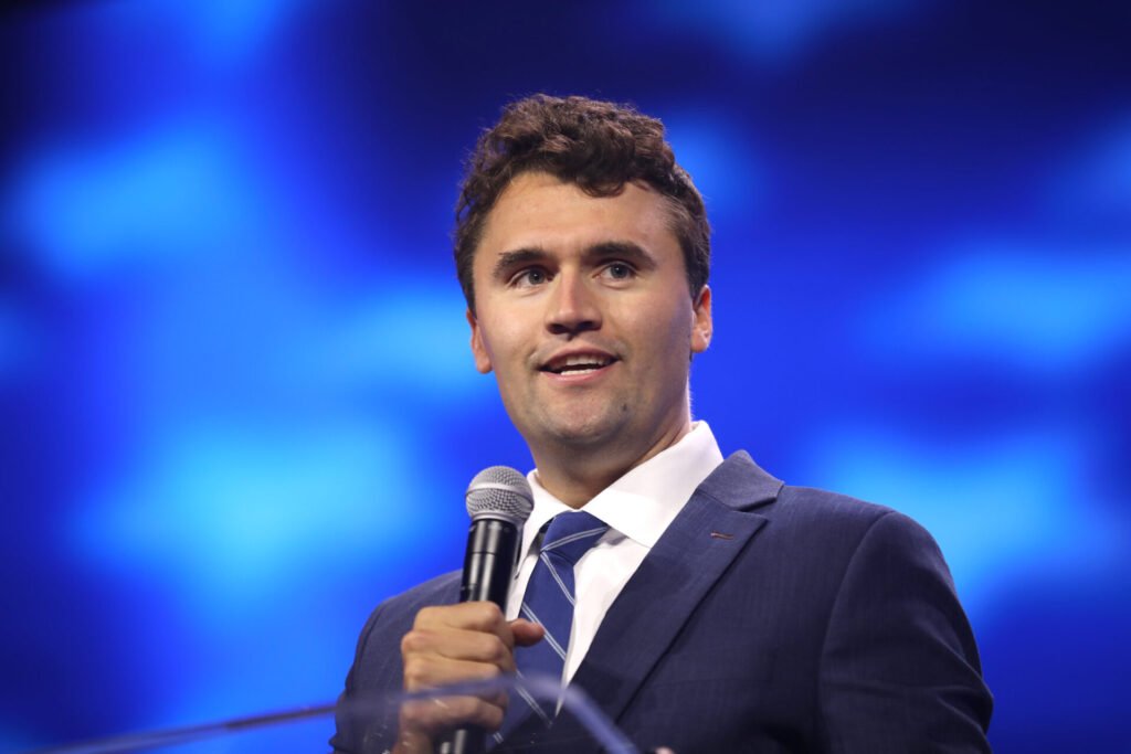 Morte de Charlie Kirk em Ataque a Tiro Choca os EUA e Pode Redefinir a Disputa Política Entre Direita e Esquerda